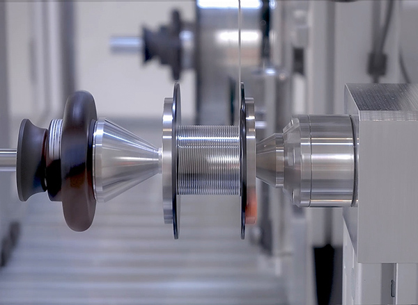 Schweißdraht-Umspulmaschine von Supertek für präzises Drahtwickeln